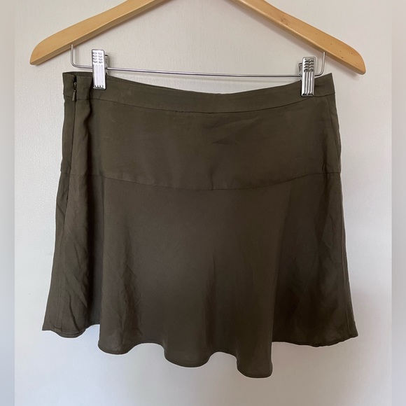 NWT- Express Skater Skirt (with High Low accent) in Olive Green (Size 4) - Picture 3 of 8